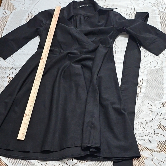 Black Sheath Dress with Notched Collar and 3/4 Sleeves - Picture 3 of 7